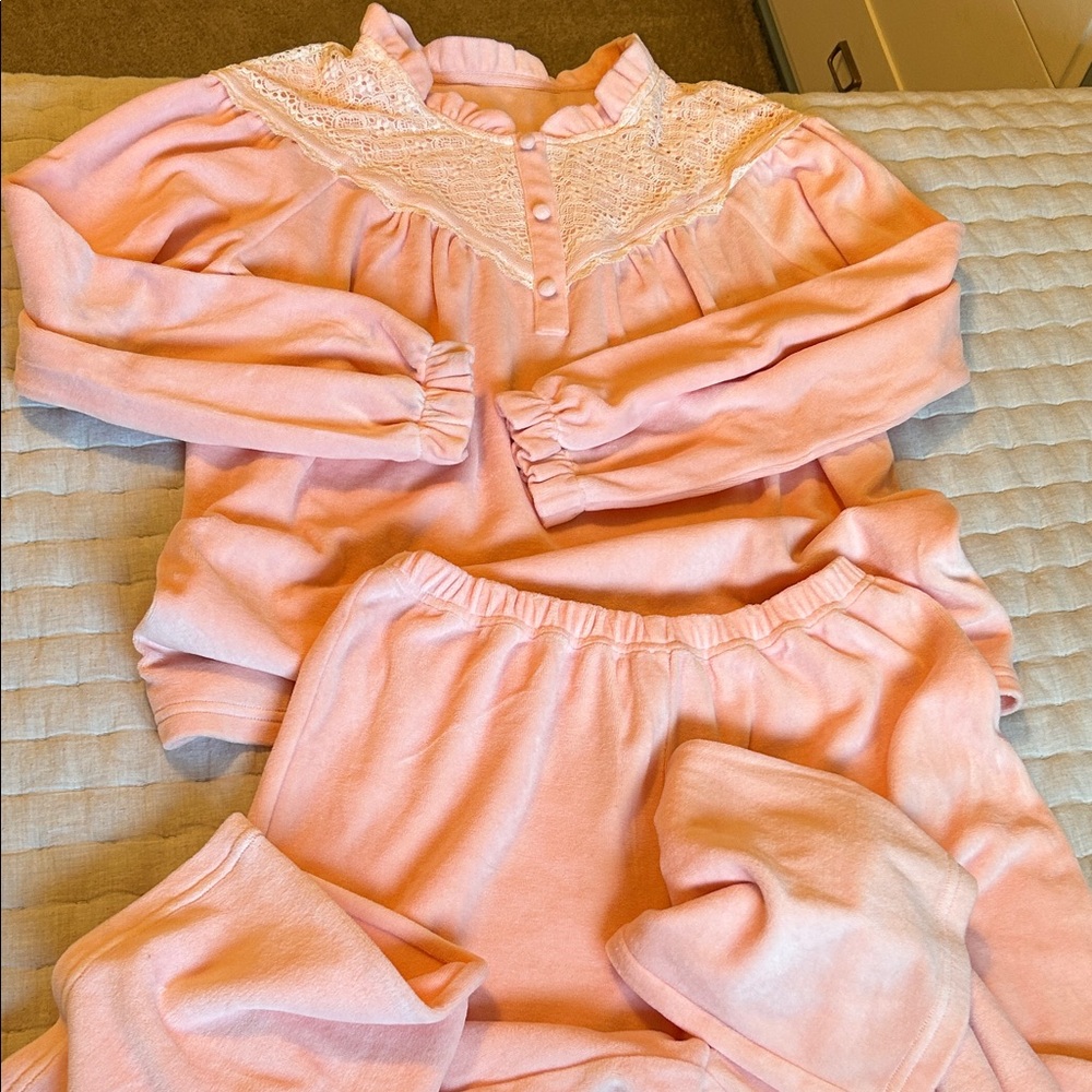 NWOT Elegant Pink Lace Pajama Set